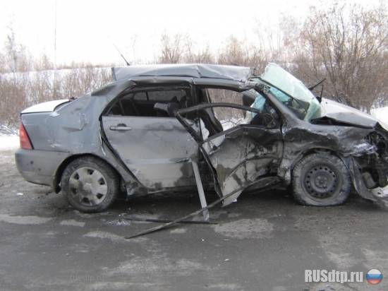 Мать с детьми попала в крупную аварию на трассе «Байкал»