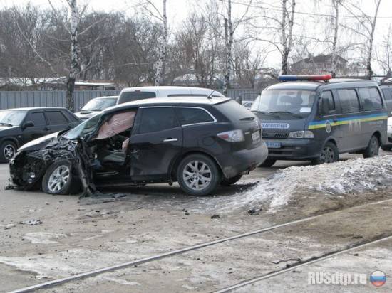 Авария с участием Хаммера в Харькове