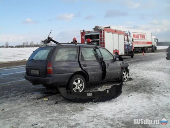 На трассе Минск &#8212; Гомель столкнулись Mazda и Ford Escort