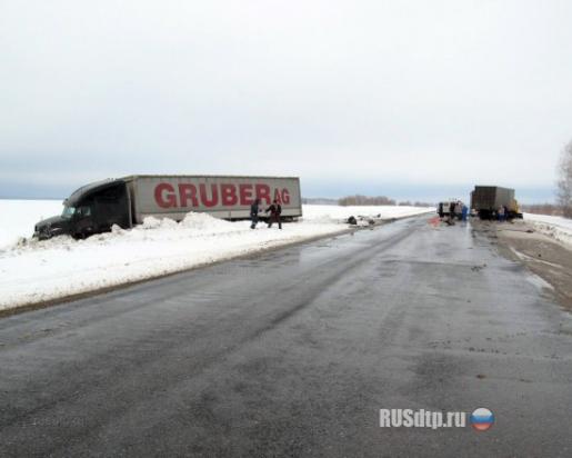 Трое погибших в Hyundai на трассе Самара-Челябинск