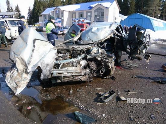 Под Кировом в столкновении трех авто погиб водитель Лады