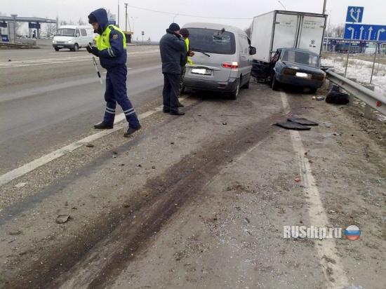 В Ростовской области в страшном ДТП погибли три человека
