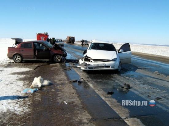 Два Шевроле столкнулись на автодороге Самара-Оренбург