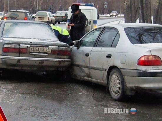 В Новосибирске столкнулись две Тойоты