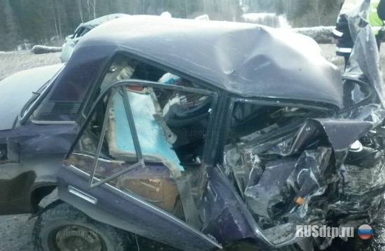 В Перми в лобовом столкновении ВАЗов погибли оба водителя