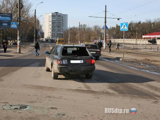 В Курске два приятеля на «УАЗе» врезались в автобус