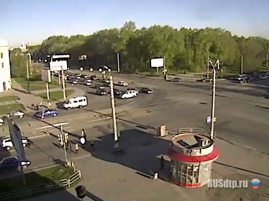 Авария на перекрестке в Челябинске