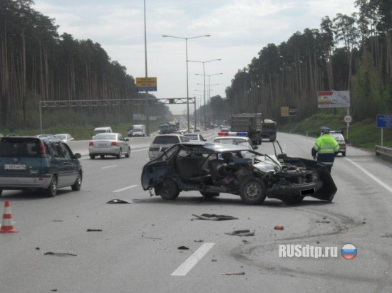 Водитель умер за рулем Москвича