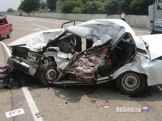 Автомобиль с бланками для ЕГЭ попал в крупную аварию