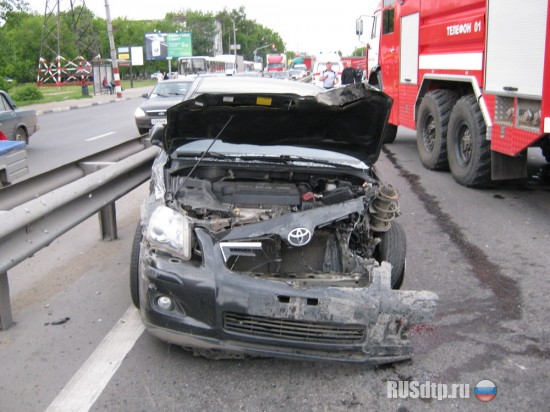 В Нижнем Новгороде китайский грузовик смял 9 автомобилей