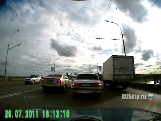Не успел притормозить Не успел притормозить
