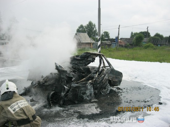 На трассе Москва &#8212; Петербург заживо сгорели четыре человека