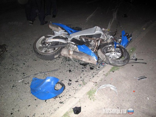 В Киеве внедорожник раздавил мотоциклиста