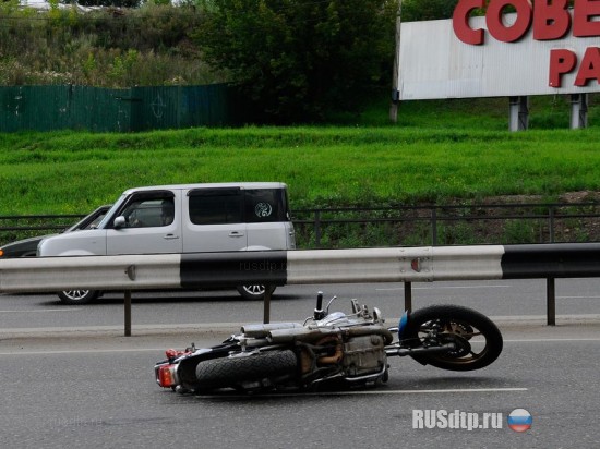 В Красноярске в аварии разбились двое десантников