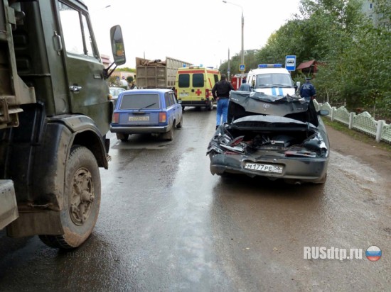 КАМАЗ ударил КАМАЗ