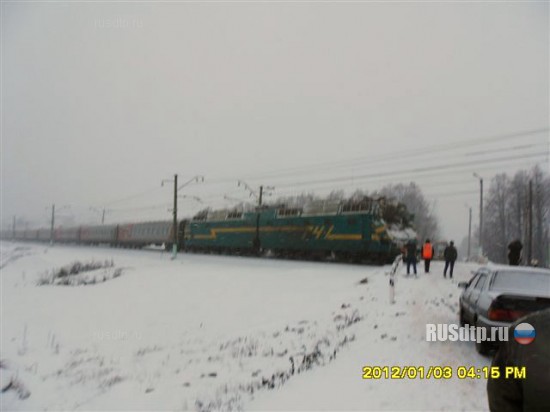 Поезд уничтожил КАМАЗ с водителем