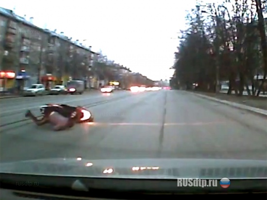 Падение с мопеда. Новосибирск