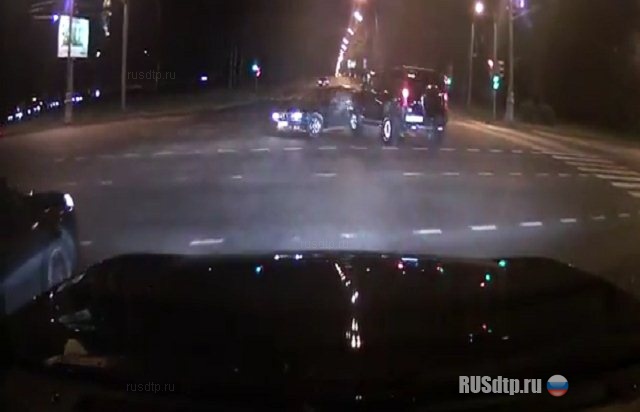 Ах ты на красный, получай!