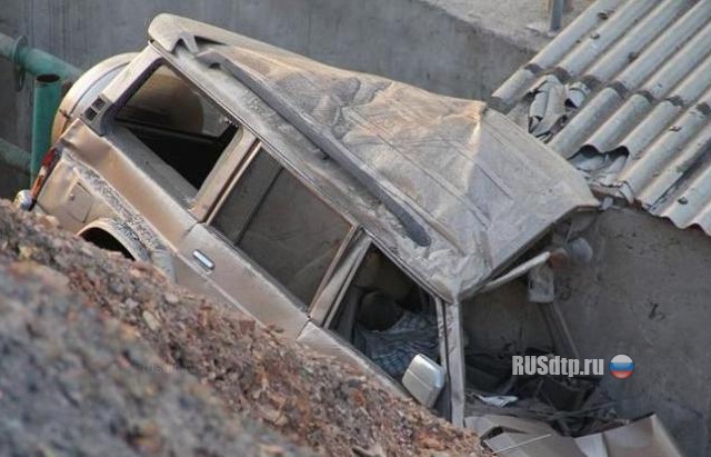 Автомобиль с белорусами упал с обрыва &#8212; погиб мужчина