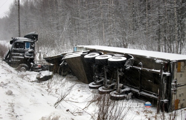 Три тягача и Нива