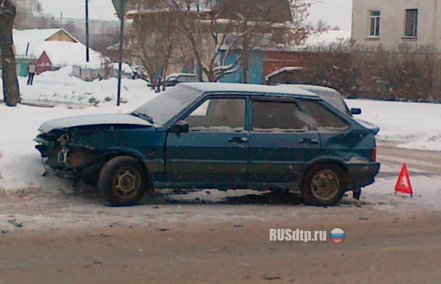 Высунул нос