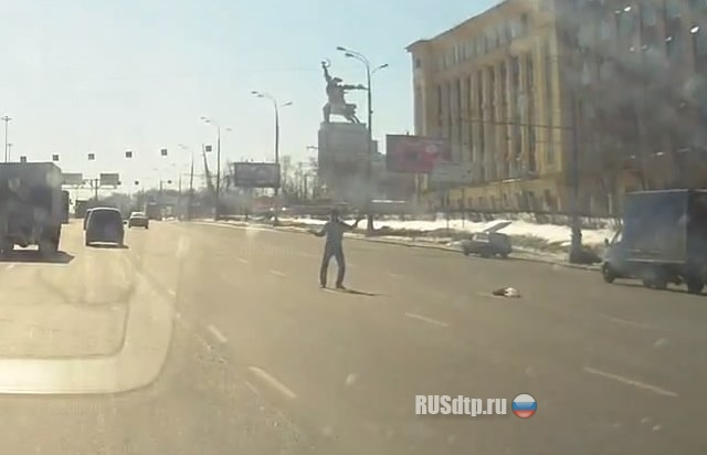 Танцуют все!