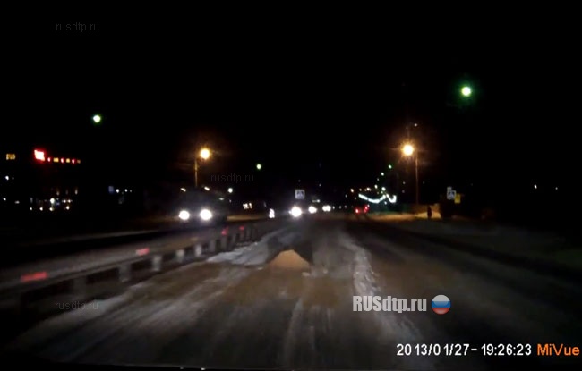 Песок на трассе