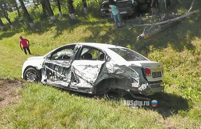 Три автомобиля столкнулись на трассе Кавказ