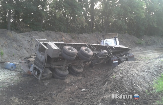 Opel столкнулся с грузовиком МАЗ &#8212; водитель погиб
