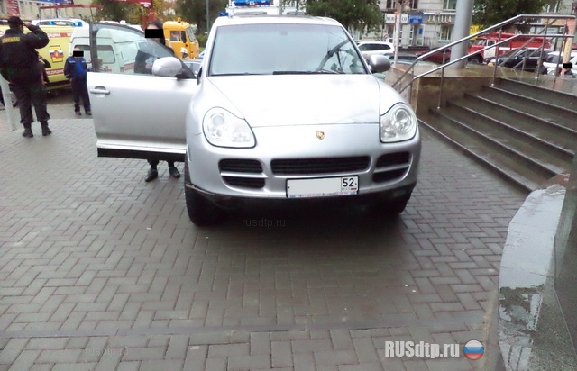 Смертельная парковка Porsche Cayenne