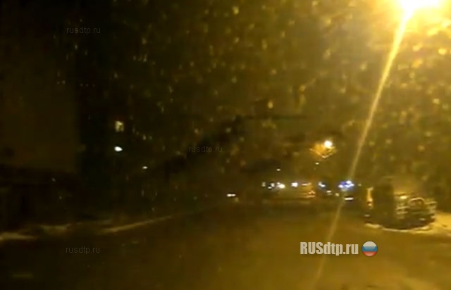 Замаскировался