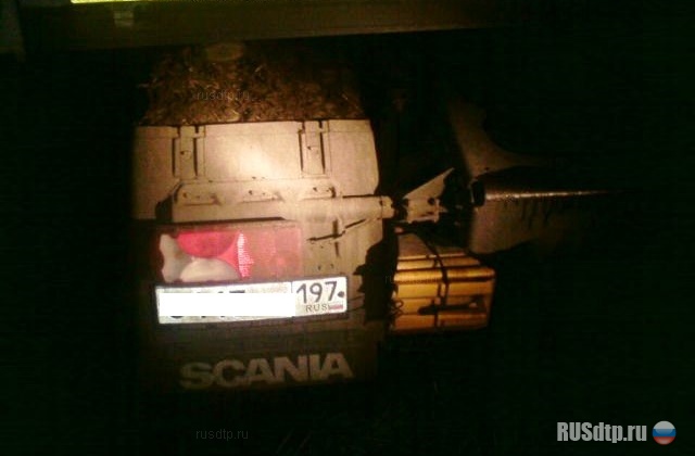 Трое погибли в лобовом столкновении ВАЗа с грузовиком