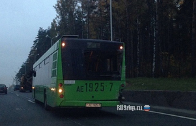 В Минске столкнулись грузовик и автобус