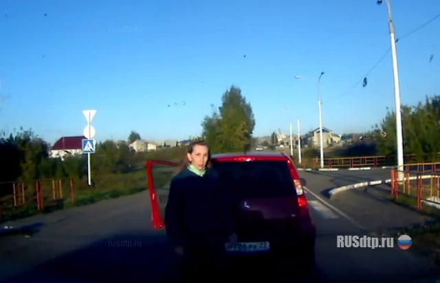 Нервная девушка