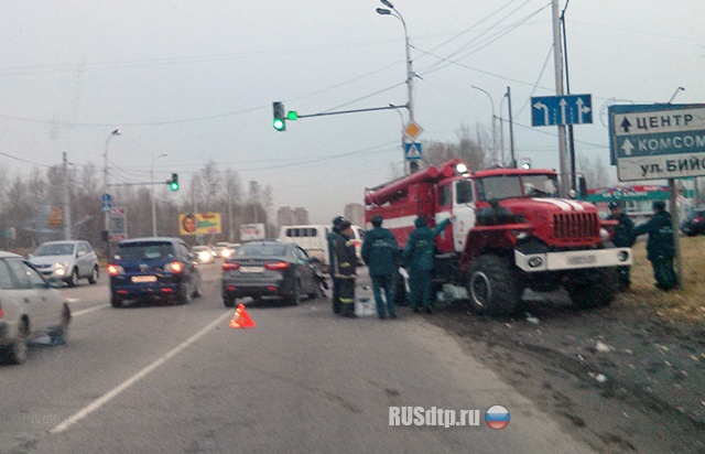 Спасатели спешат на помощь