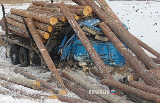 В ДТП со школьным автобусом под Тайшетом погибли два человека