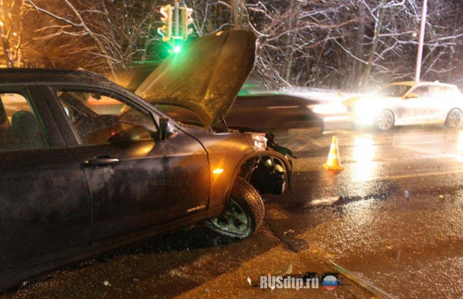 В Москве в крупном ДТП погибли два человека