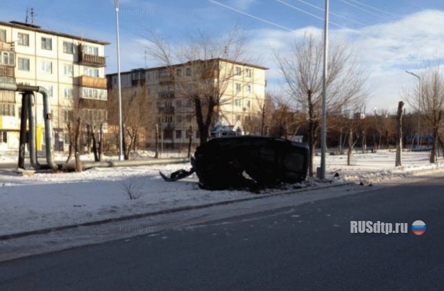 Врезался в дерево