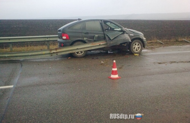 Супруги погибли врезавшись в отбойник