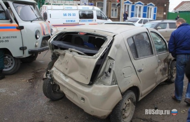 В Саратове столкнулись 12 автомобилей