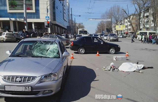 В Ростове-на-Дону автомобиль сбил пешехода (видеорегистратор)