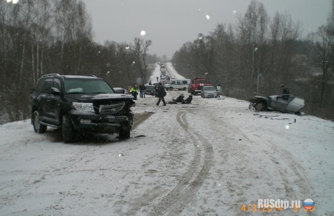 Разорвало пополам