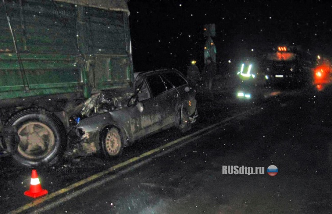 На трассе «Балтия» легковой автомобиль врезался в КАМАЗ
