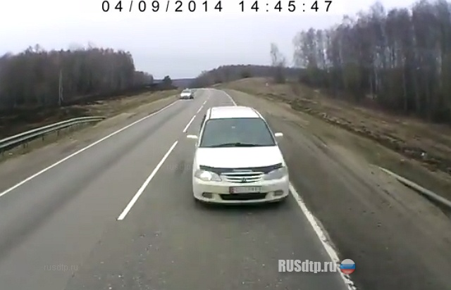 На трассе М3 в Калужской области погибли пять человек (фото, видео)