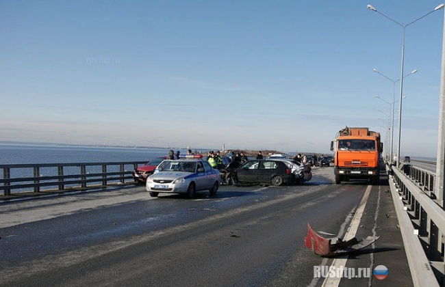 В Санкт-Петербурге на КАД столкнулись более 50 автомобилей (фото, видео)