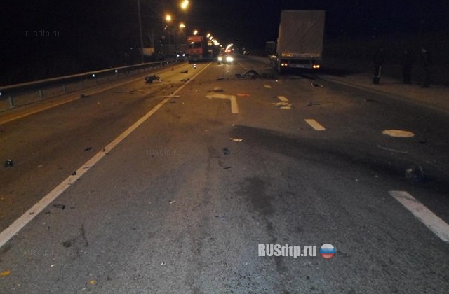 Под Вышним Волочком ночью погибли два человека