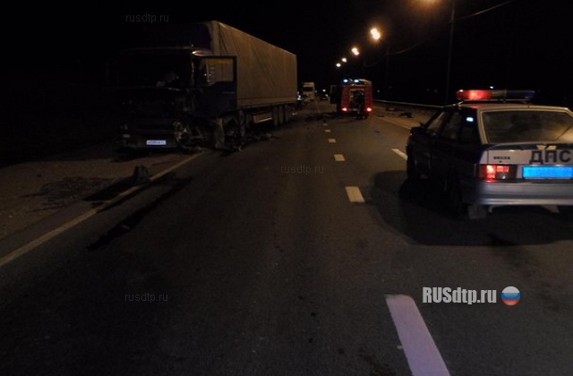 Под Вышним Волочком ночью погибли два человека