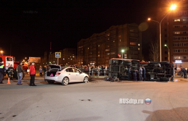 ЗИЛ опрокинулся на Оку