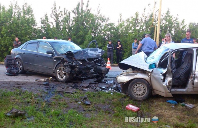 Под Азовом в ДТП погибли 3 человека