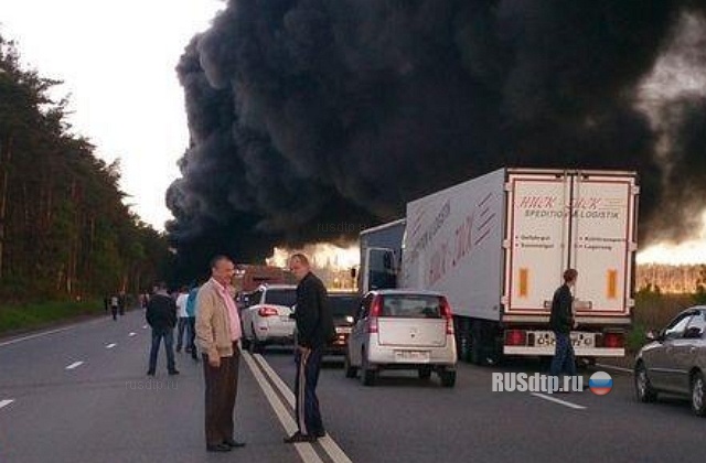В Луховицком районе бензовоз столкнулся с двумя автомобилями (фото, видео)